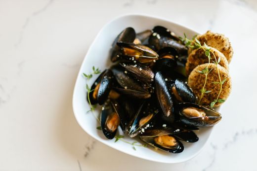 Vitamin B12 Foods: What the Evidence Actually Says